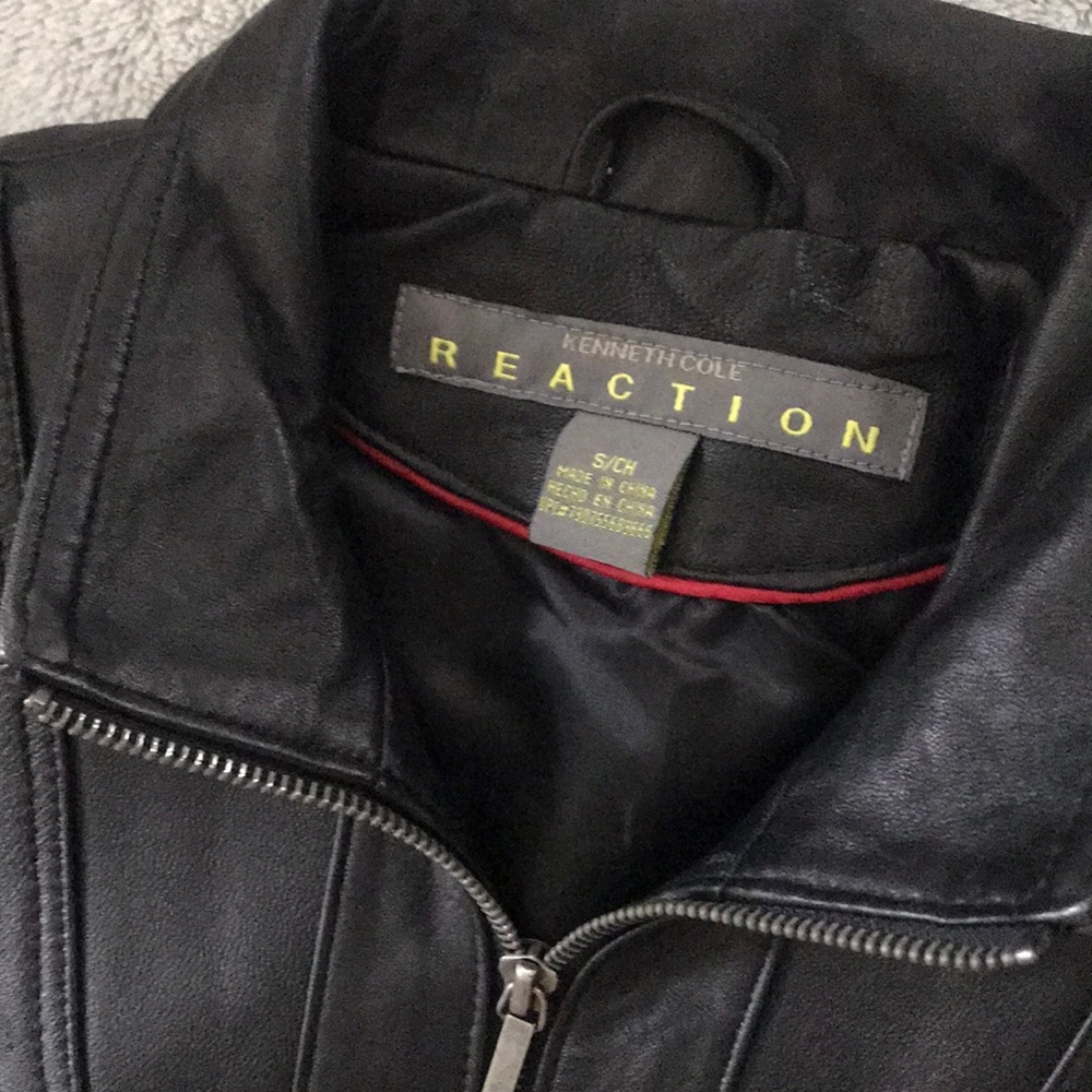 Leather jacket - Picture 3 of 3